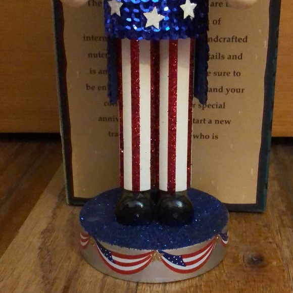 Nutcracker Village 10th Anniversary Uncle Sam Holiday - Picture 3 of 4